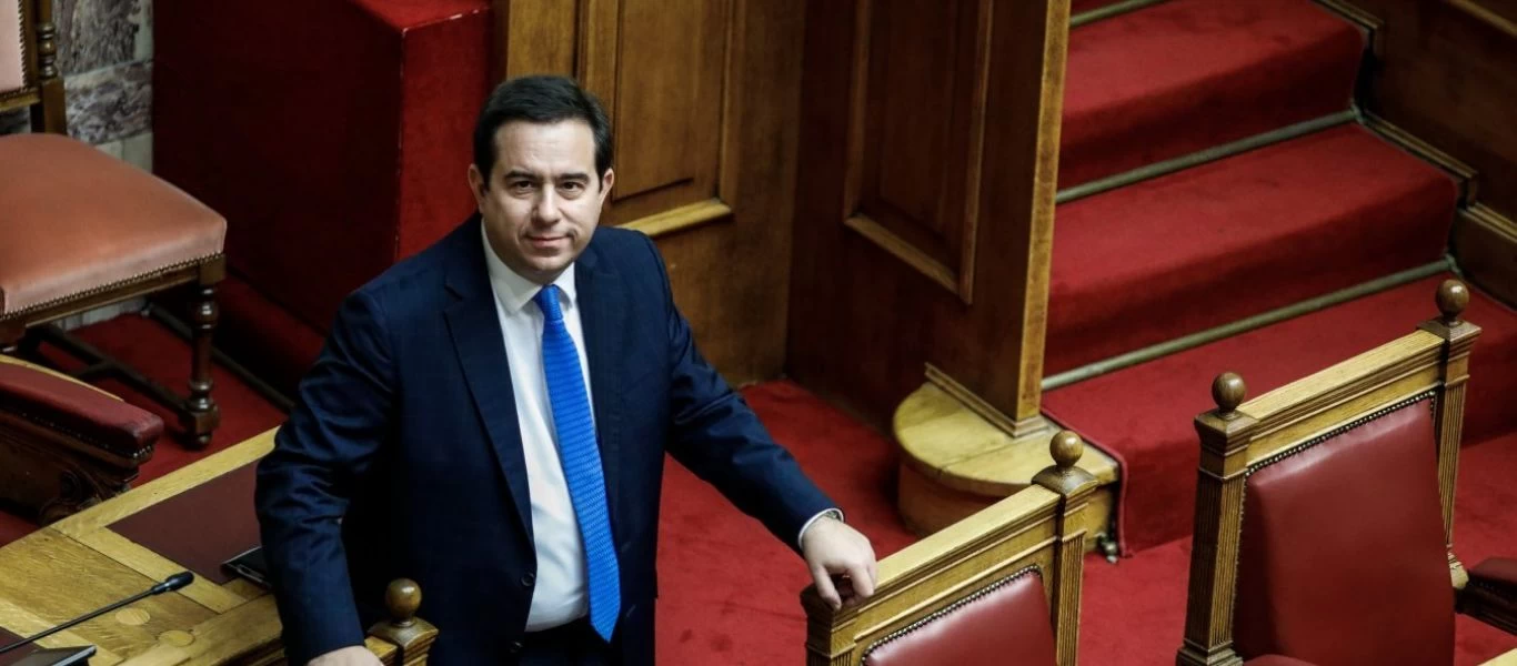 Ν.Μηταράκης: «Δεν έχουμε κανέναν θάνατο σε μετανάστη» - Μόνο οι Έλληνες πεθαίνουν από Covid-19